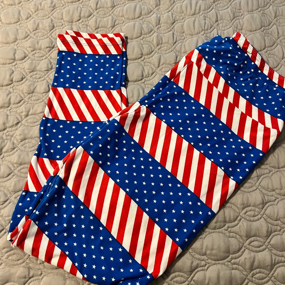 Lularoe patriotic leggings: tall & curvy fit